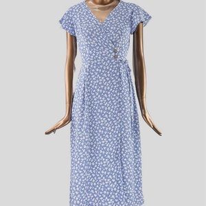 Sienna Sky Floral Slit Midi Wrap Dress Light Blue size Small